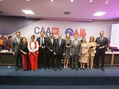 Notícia destaque: Na sessão do Pleno, OAB celebra 95 anos: bancada de MT participa e recebe medalha por compromisso e luta pela advocacia