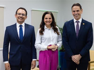 Notícia destaque: OAB-MT/ESA e UFMT prorrogam termo de cooperação por mais três anos